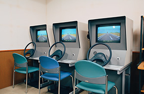 松浦校の運転適性検査機